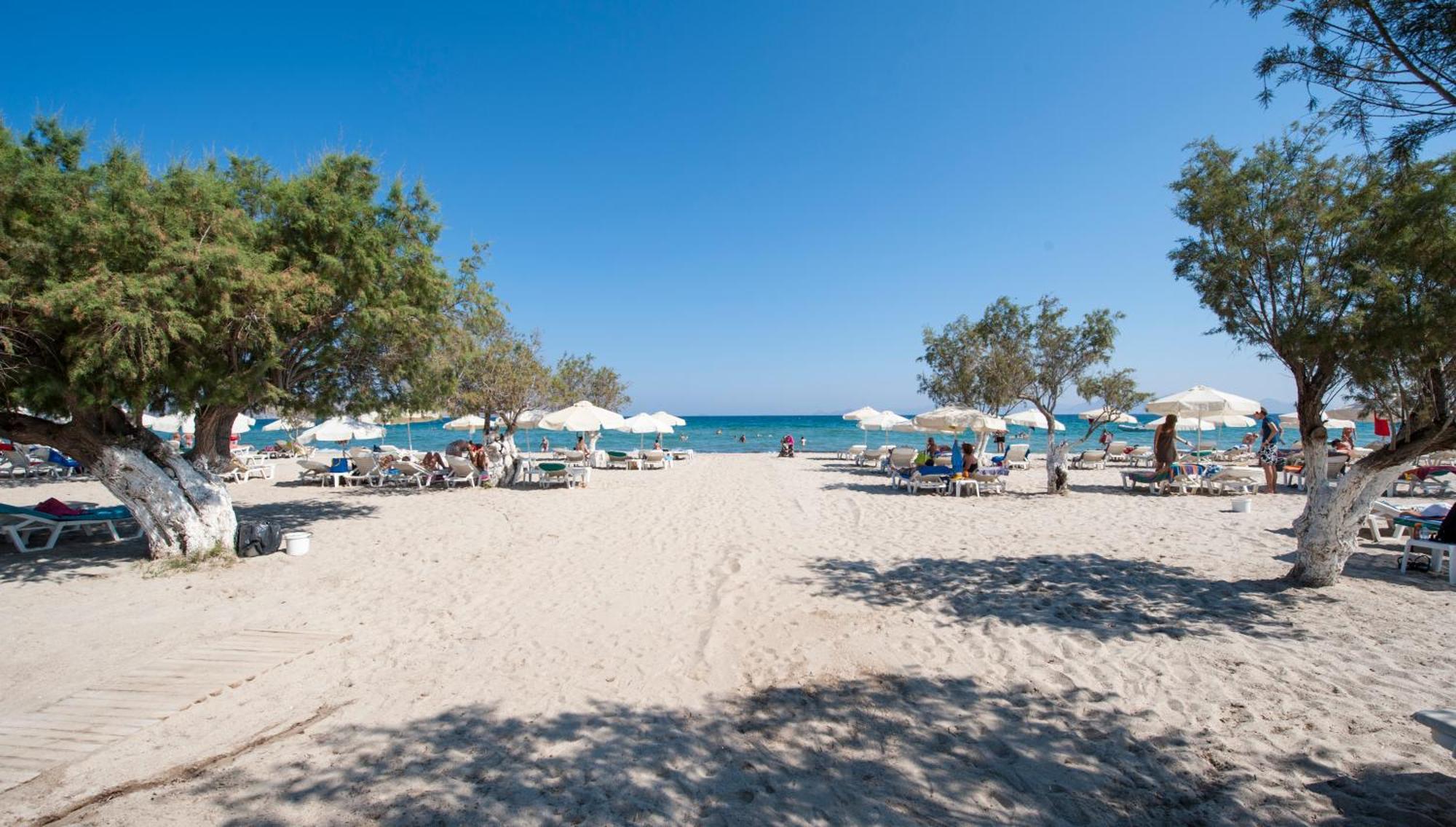 Tigaki Beach Hotel エクステリア 写真