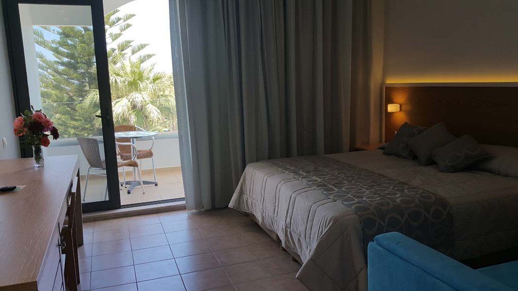 Tigaki Beach Hotel エクステリア 写真